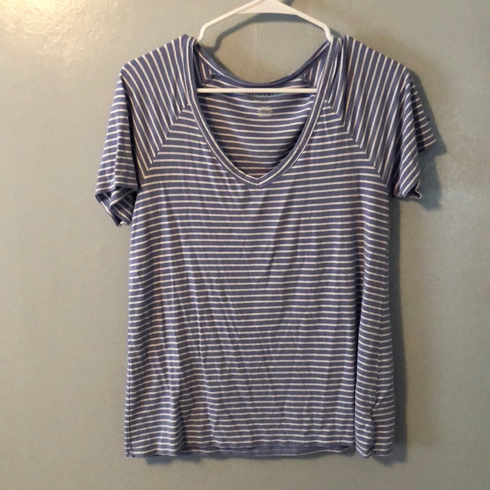 american eagle short sleeve tee
